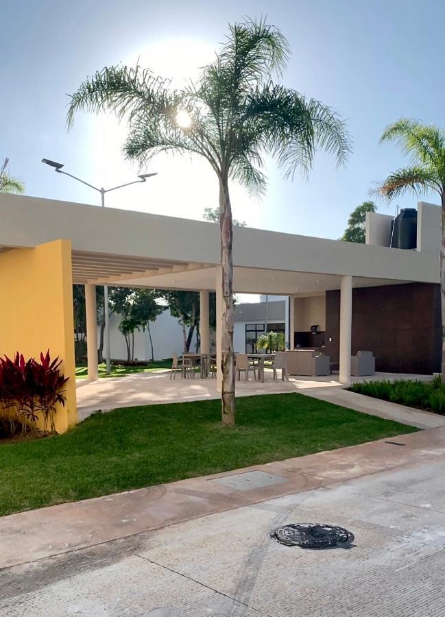 Yellowsub Apartments Cancun Exterior photo
